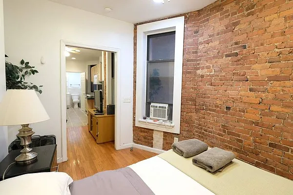 Rented by Sotheby's International Realty | media 19