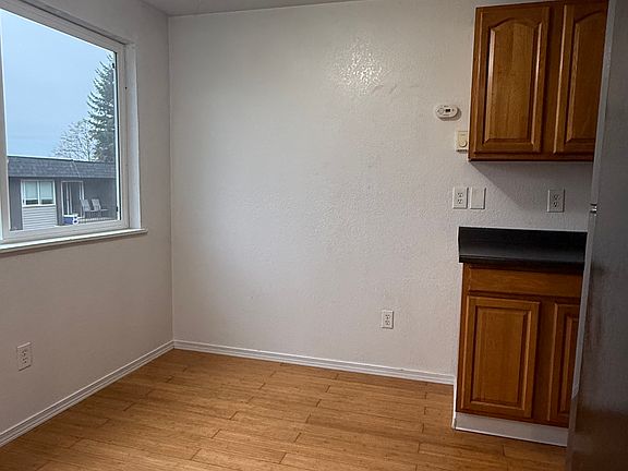 2nd image of 807 E Park Ave APT 16