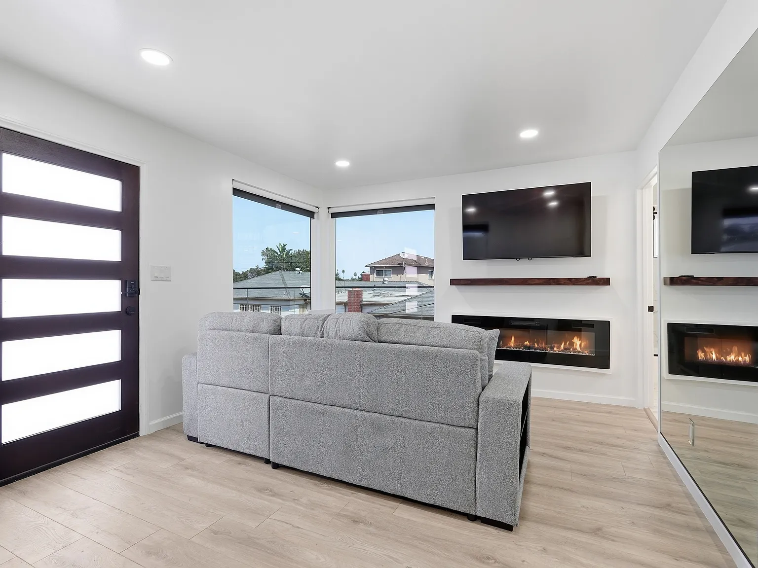 2 bed, $4,300 — Photo 3