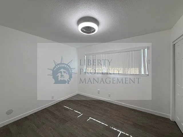 1332 Occidental Ave #1 — Photo 5