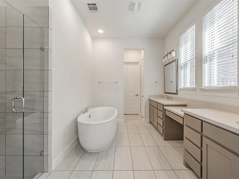 8075 Sunflower Ln — Photo 16