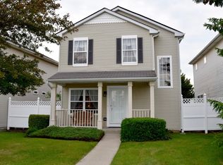 47 Freesia Ct, Romeoville, IL 60446