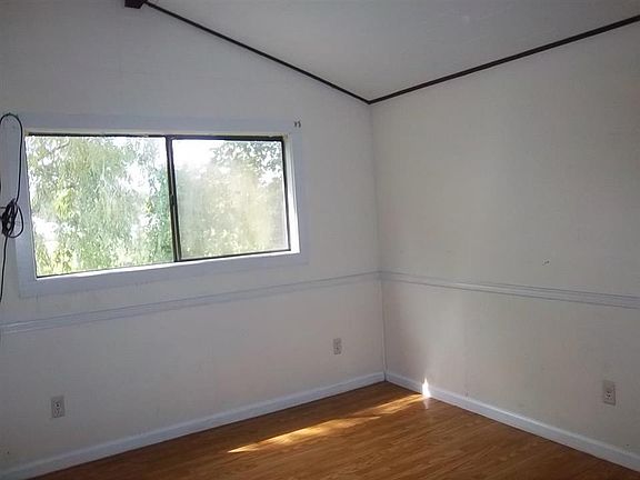 5th image of 110 Andras Street