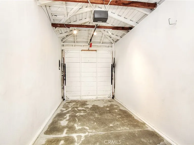 445 Bent St — Photo 18