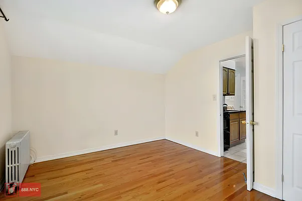 Rented by Happy 8 Realty | media 14