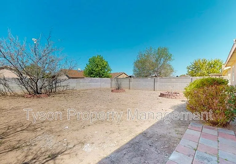 419 Sawtooth St SE — Photo 17