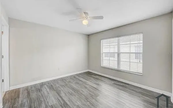 3 bed, 1408 sqft, $2,450 — Photo 2