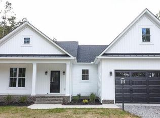 8900 Turkey Run Dr, Dinwiddie, VA 23841