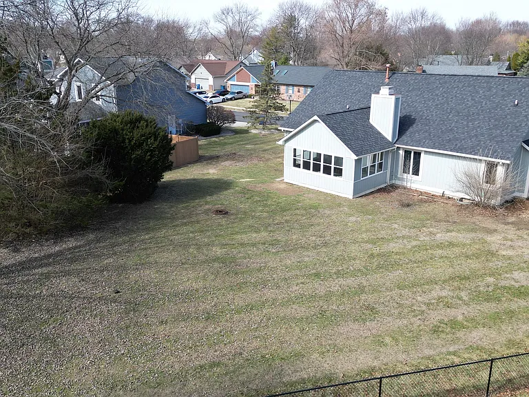 11627 Sterrett Blvd — Photo 32