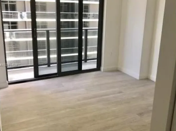 55 SW 9th St, Miami, FL