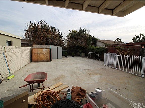 5th image of 9620 Antwerp St