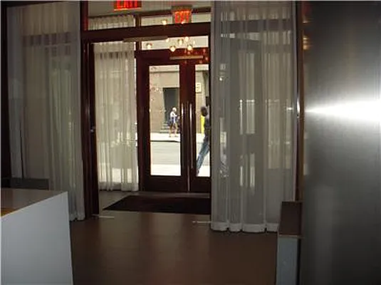 Rented by R New York | media 7