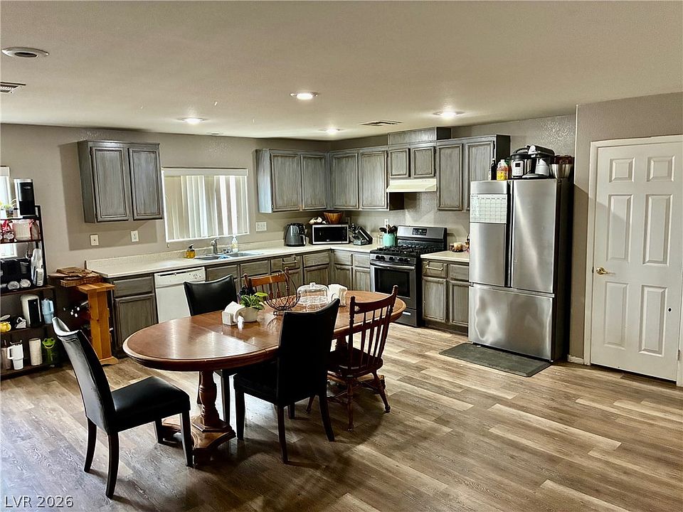 2nd image of 3025 Hartley Cove Ave