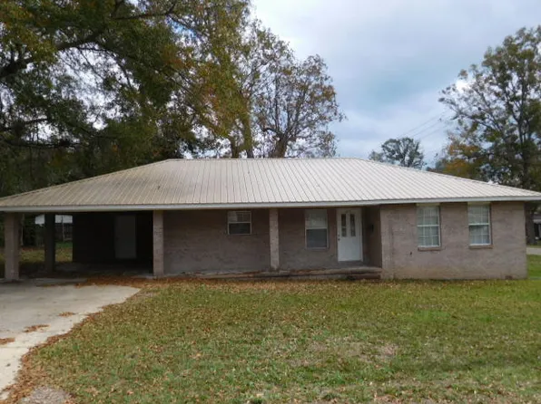 105 S 2nd St, Lumberton, MS 39455
