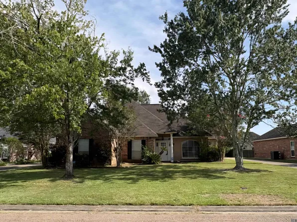 1458 Basswood Dr, Denham Springs, LA 70726