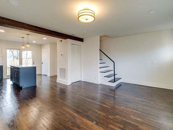 2nd image of 721 Joseph Ave
