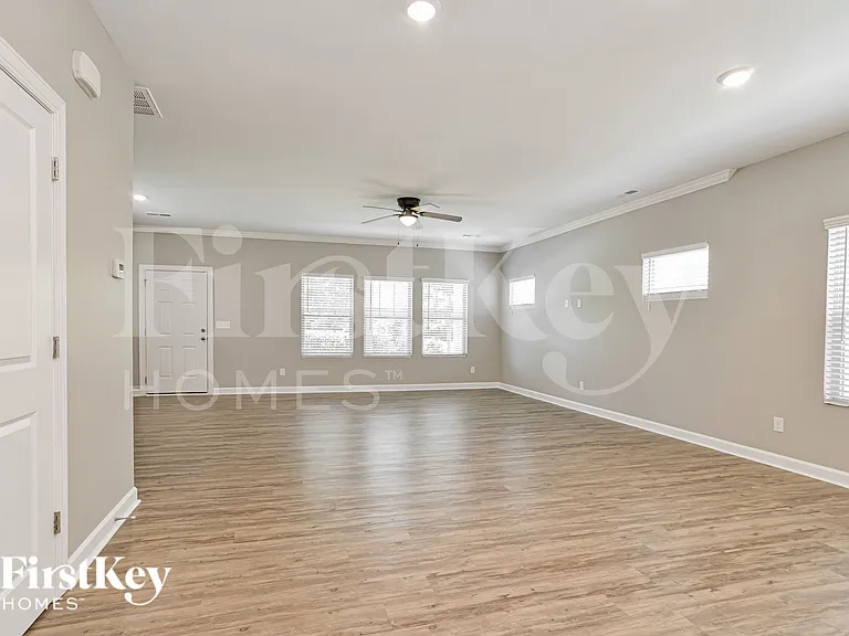 11732 Mesquite Rd — Photo 3