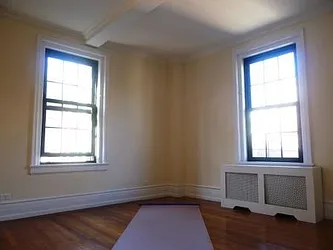 Rented by Siderow Residential Group