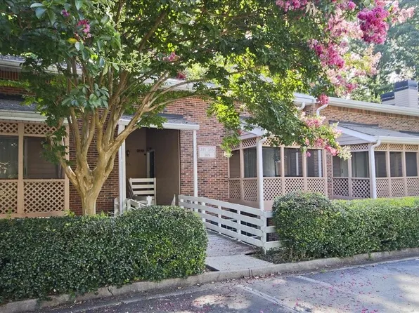 315 Quail Run, Roswell, GA 30076