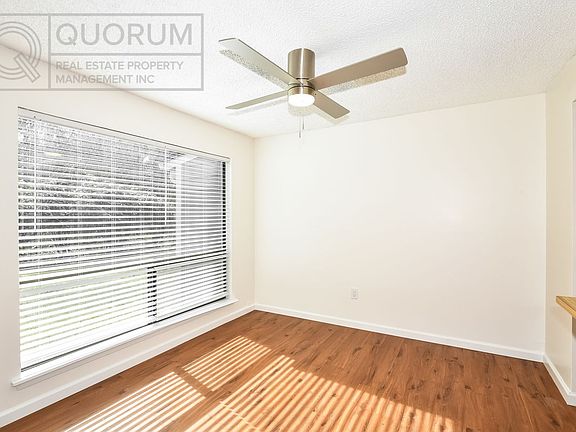 5th image of 13735 15th Ave NE APT A1
