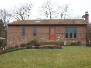400 Summer Haven Ct, Pittsburgh, PA