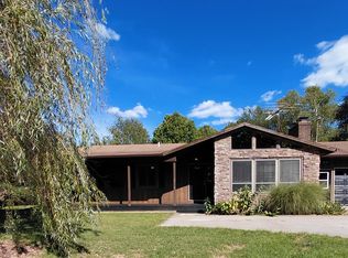 31715 30th St, Paw Paw, MI 49079