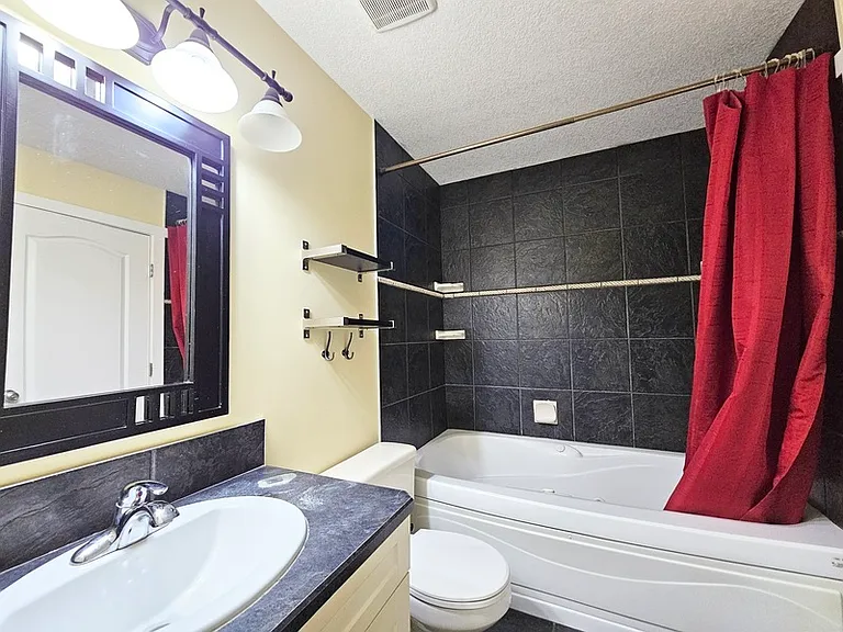 1383 Rutherford Rd SW — Photo 11