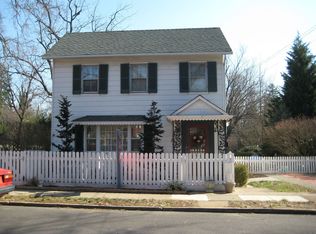 218 Wirt St NW, Leesburg, VA 20176
