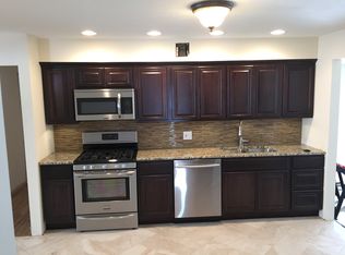 5351 Regency Dr, Parma, OH 44129