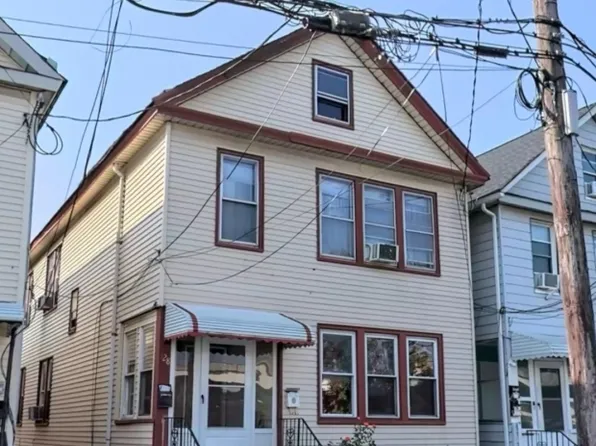 328 South St, Elizabeth City, NJ 07202