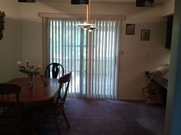 5th image of 6516 E 128th Ter