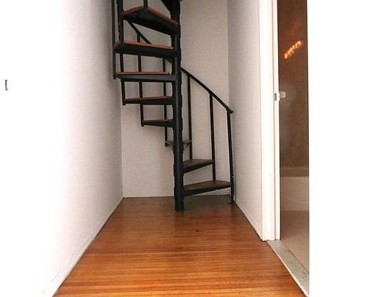 4th image of 122 E 13th St APT 5A