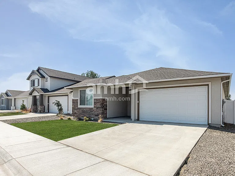 5064 Bellevue St — Photo 31