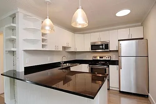 Building Photo - 3 bed, 2.0 bath, $2,250