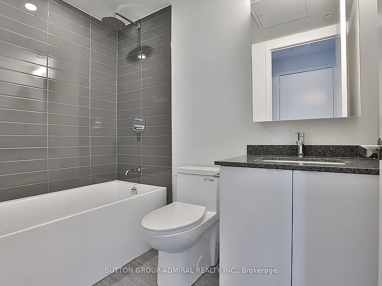 8868 Yonge St #207E — Photo 10