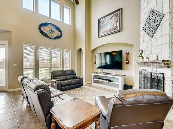 5th image of 2820 Jacob Ln