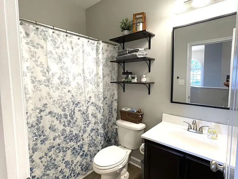 211 Seneca Ct — Photo 15