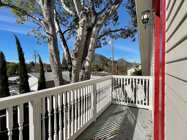 1737 Chorro St — Photo 21