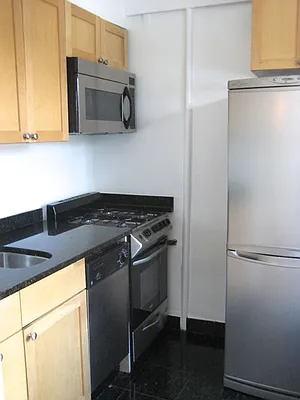 Rented by Cooper & Cooper Real Estate | media 9