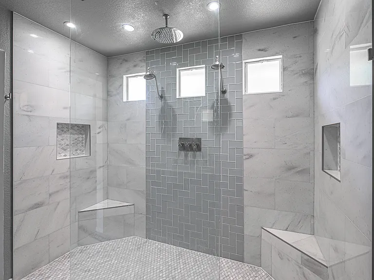1301 Oak Hollow Ln — Photo 15