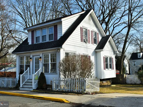 19 Snowden Ave, Haddonfield, NJ 08033