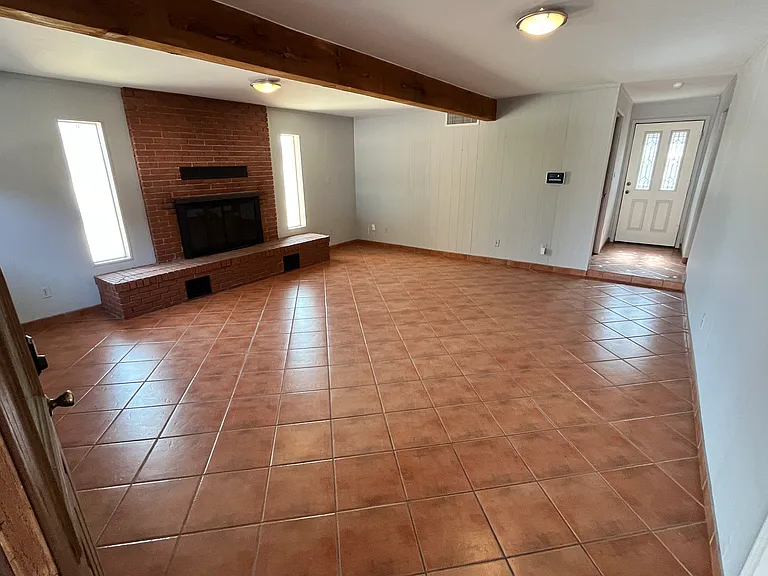 7641 E Palma St — Photo 4