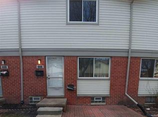 20859 Washington Dr, Roseville, MI 48066