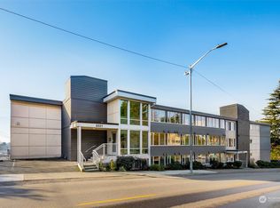 2221 Gilman Dr W APT 404, Seattle, WA