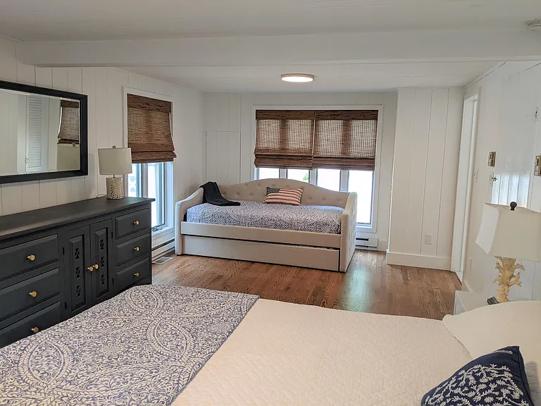 43 Scotts Landing Rd — Photo 10