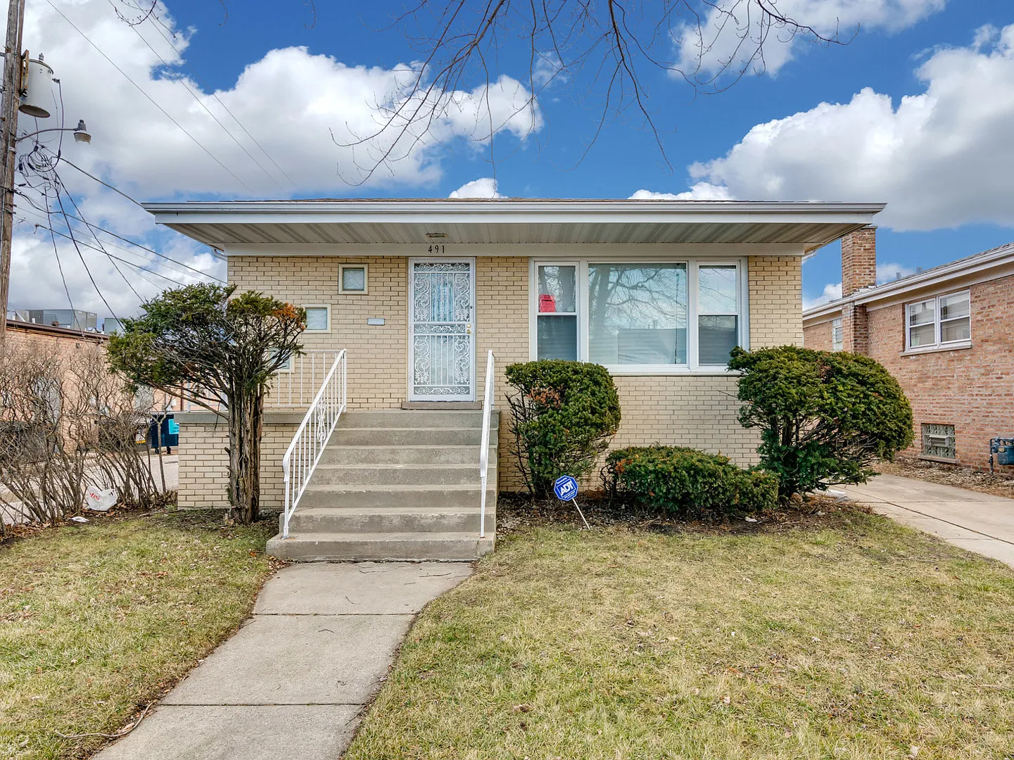 491 Merrill Ave photo 1
