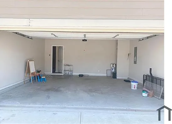 1096 Glenwyck Dr — Photo 9