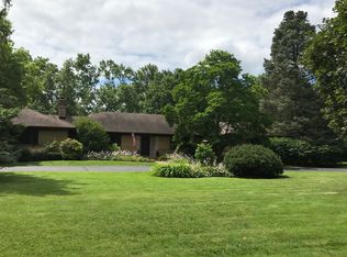 855 Harsdale Rd, Bloomfield Hills, MI 48302