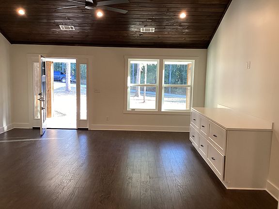 4th image of 15605 Indigo Creek Rd