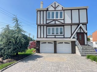 730 Page Ave, Lyndhurst, NJ 07071